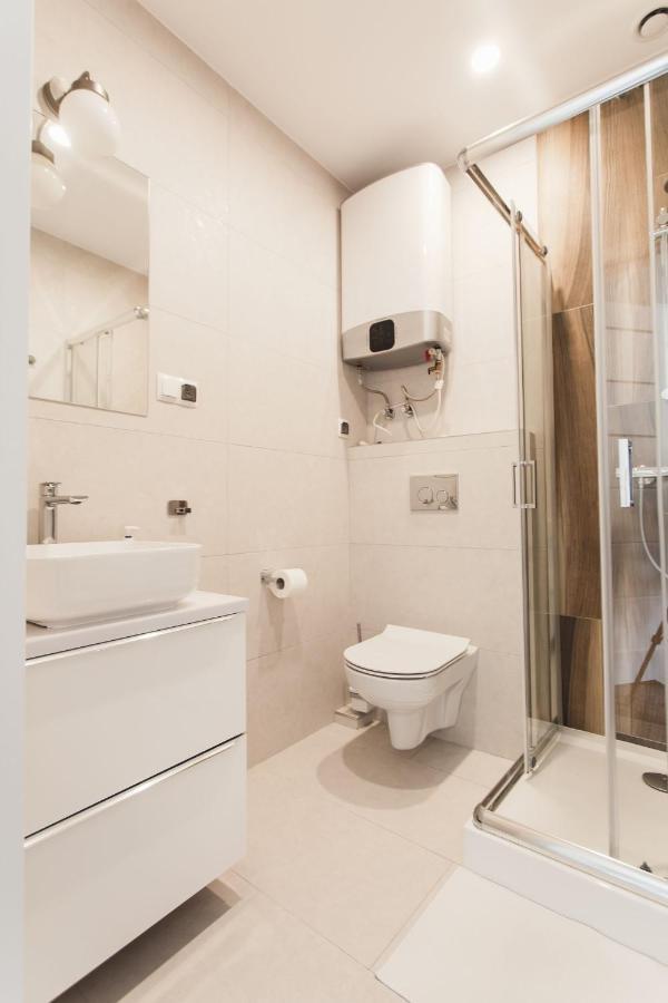 Livin Leba Hotel Ngoại thất bức ảnh